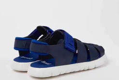 Sandalias Con Tiras Ajustables Oruga